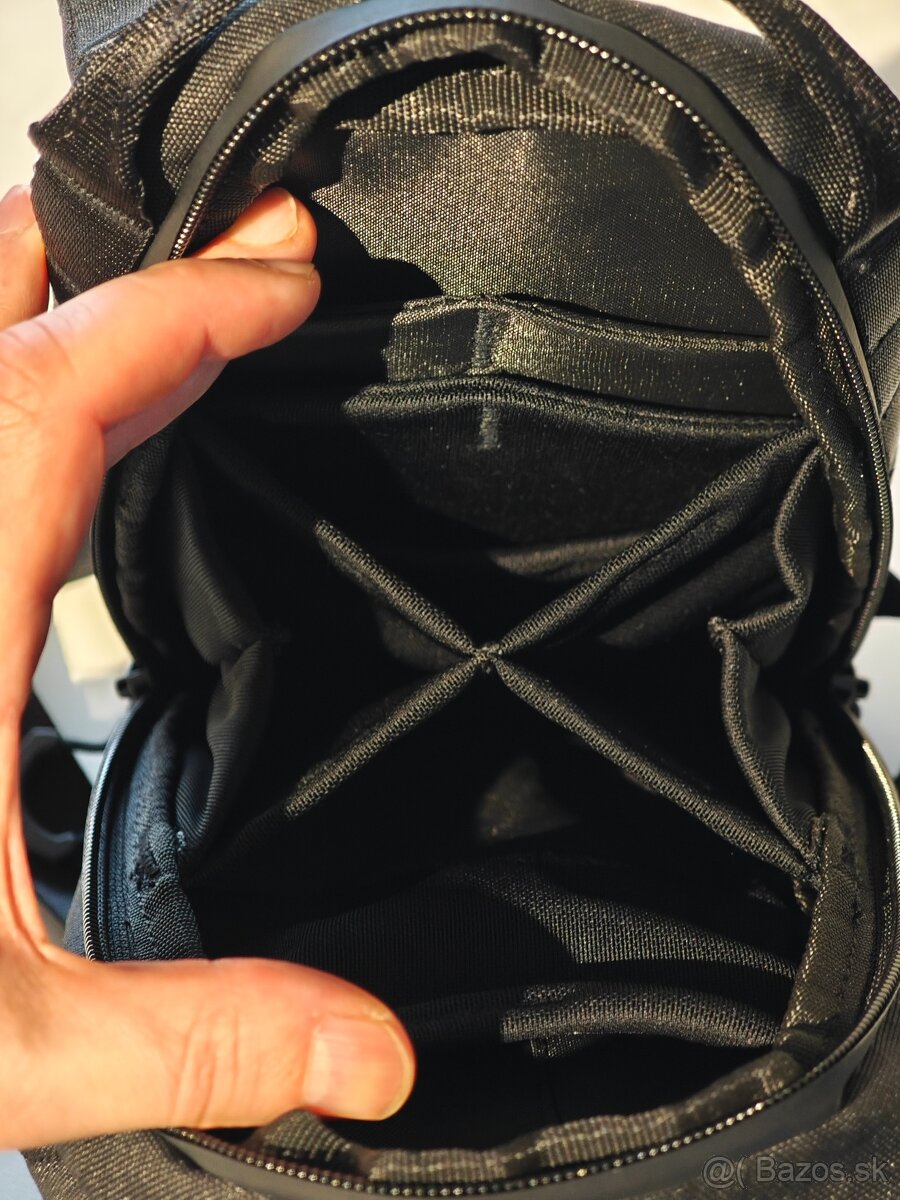 X1 Crossbody - Medium - 4