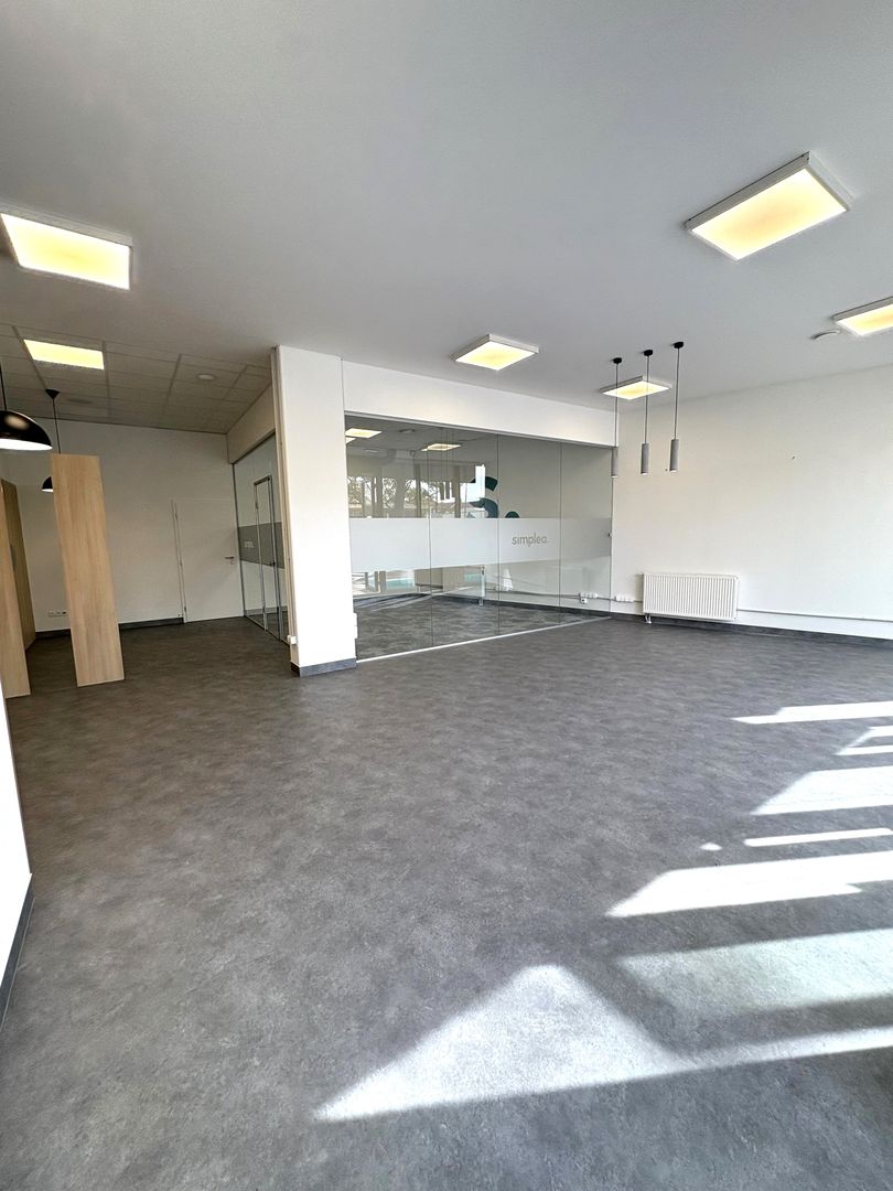 Reprezentatívny obchodný priestor v novostavbe v centre mest - 4