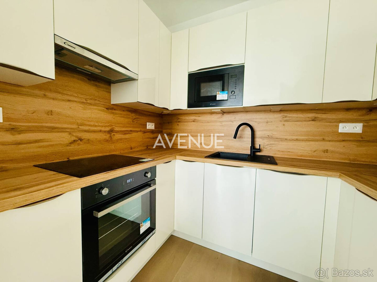 AVENUE | 2i byt s výhľadom na hrad v unikátnom projekte Euro - 4
