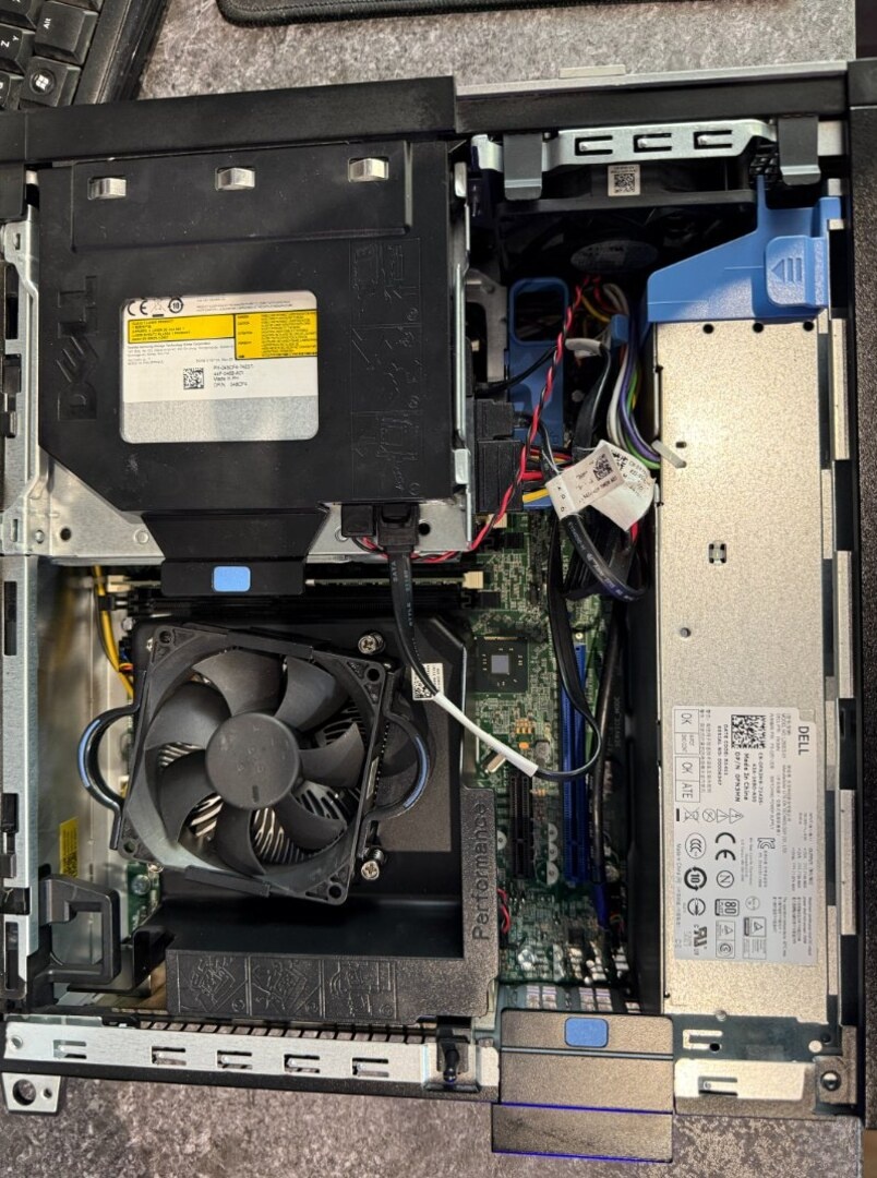 Počítač Dell OptiPlex 9020 – i5-4570 / LINUX MINT / 250G SSD - 4