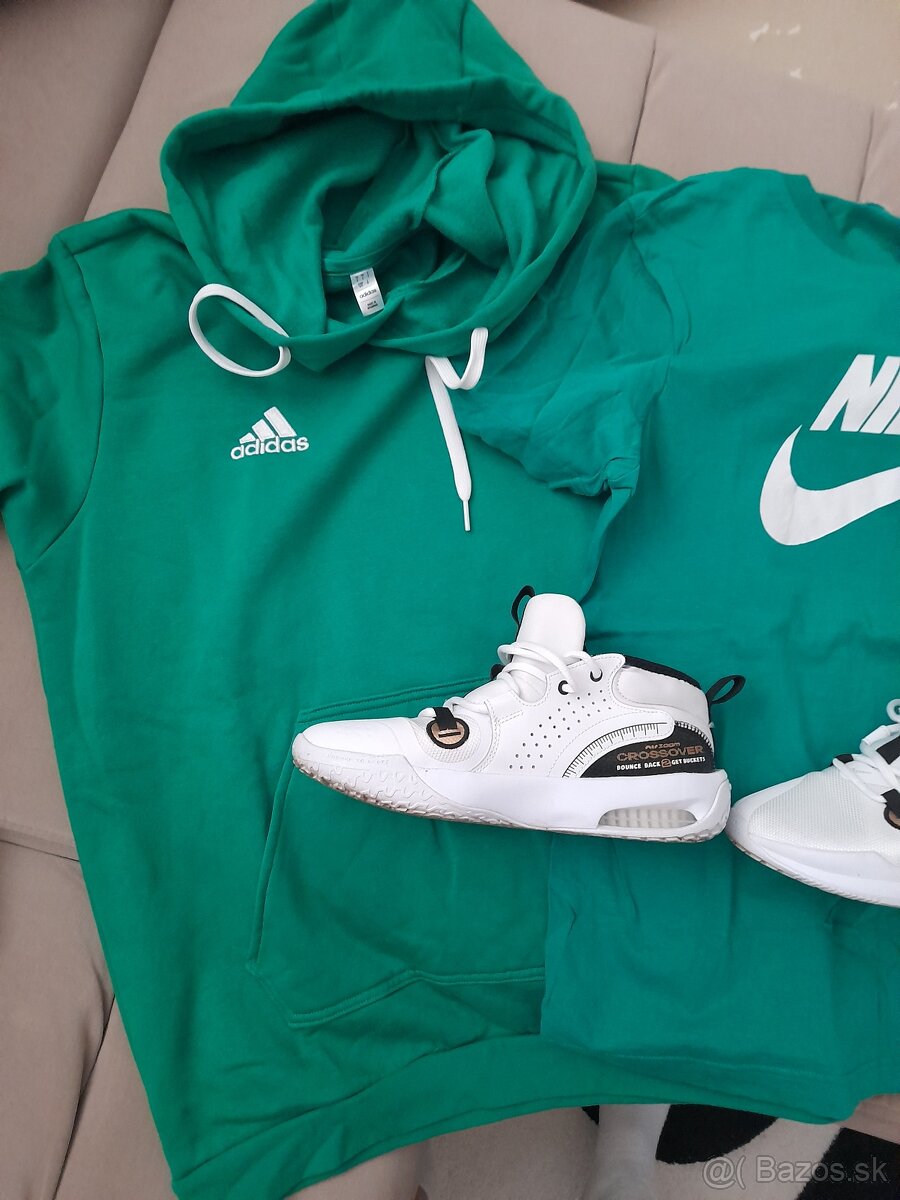 Mikina,tričko a Nike botasky - 4