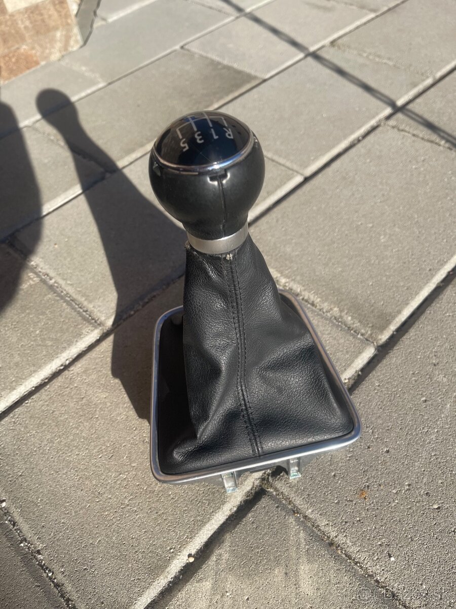 Radiaca paka VW Golf 5 Plus - 4