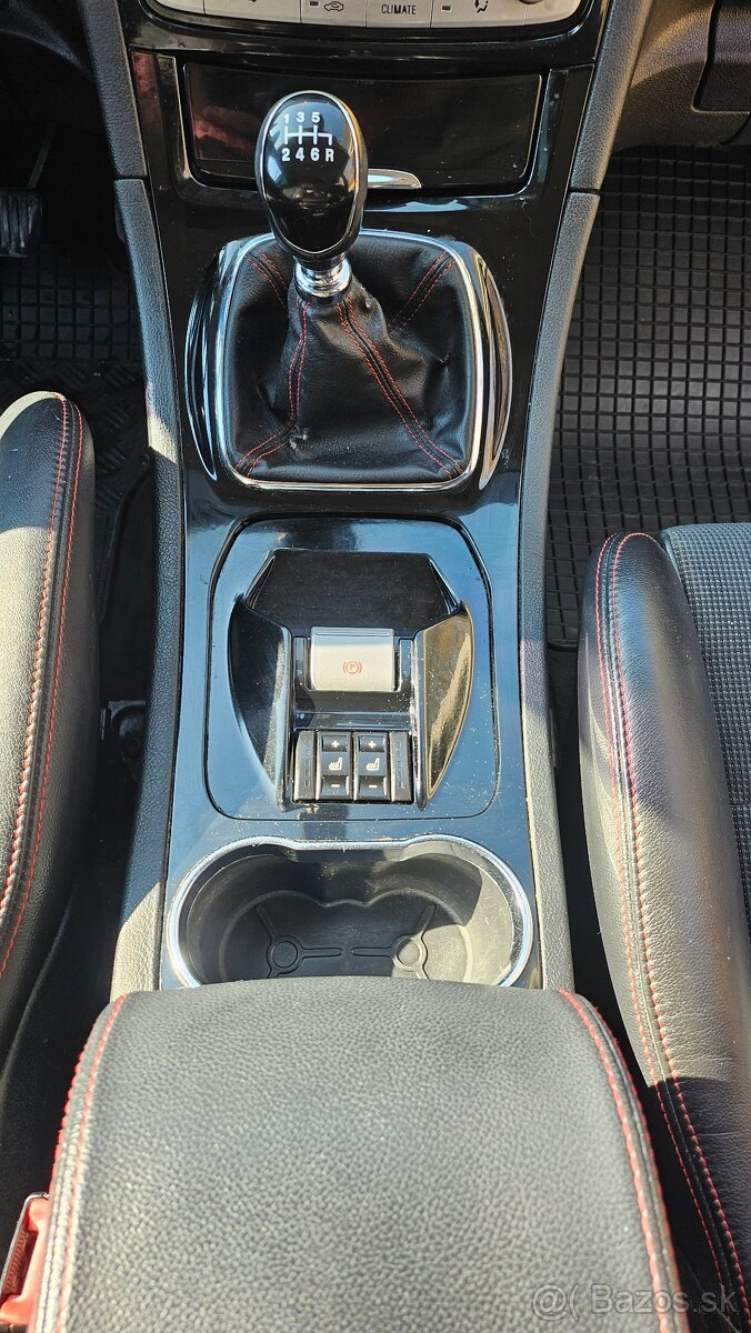 Ford S-MAX Titanium S 2,2tdci 129kv - 4