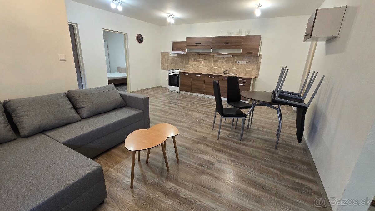 Prenájom 3-izbového bytu v Skalici, Komenského - 4