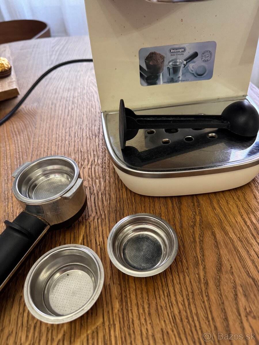 Kávovar DeLonghi - 4