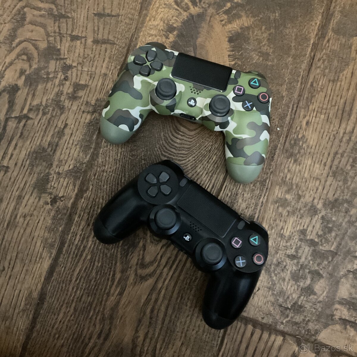 Predám Playstation 4 Pro 1TB - 4