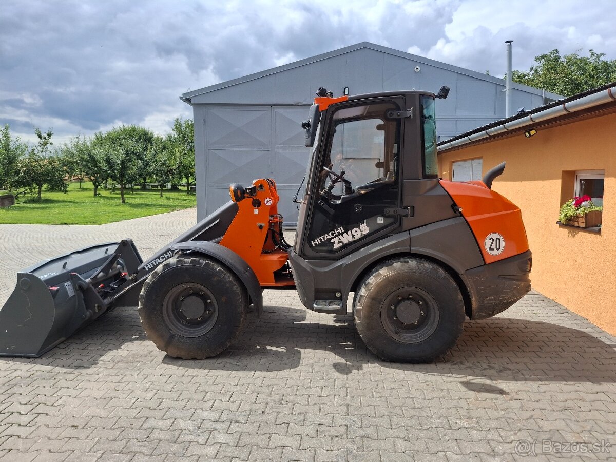 Nakládač Hitachi ZW95-6V - 4