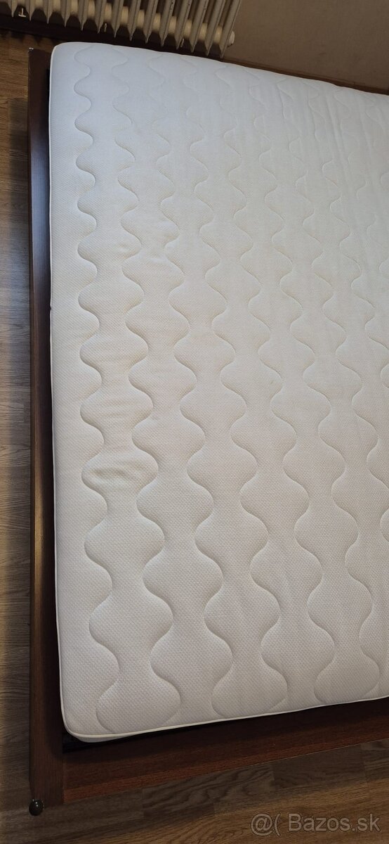 Posteľ s matracom - 4