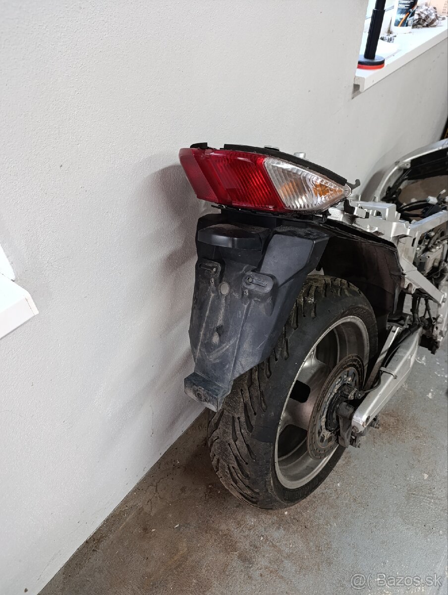 Yamaha FJR 1300 r2007 - 4