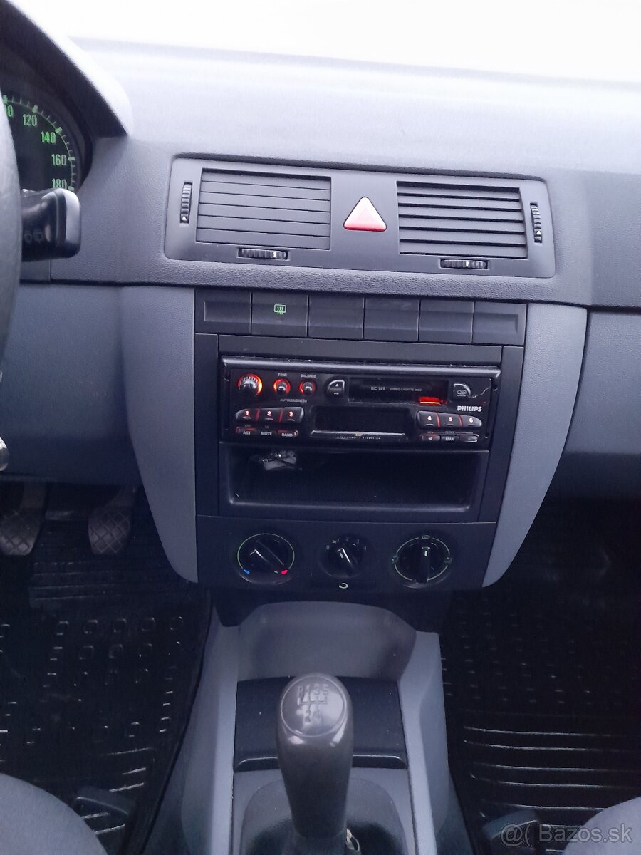 1.4 bebzin rk 2001 - 4