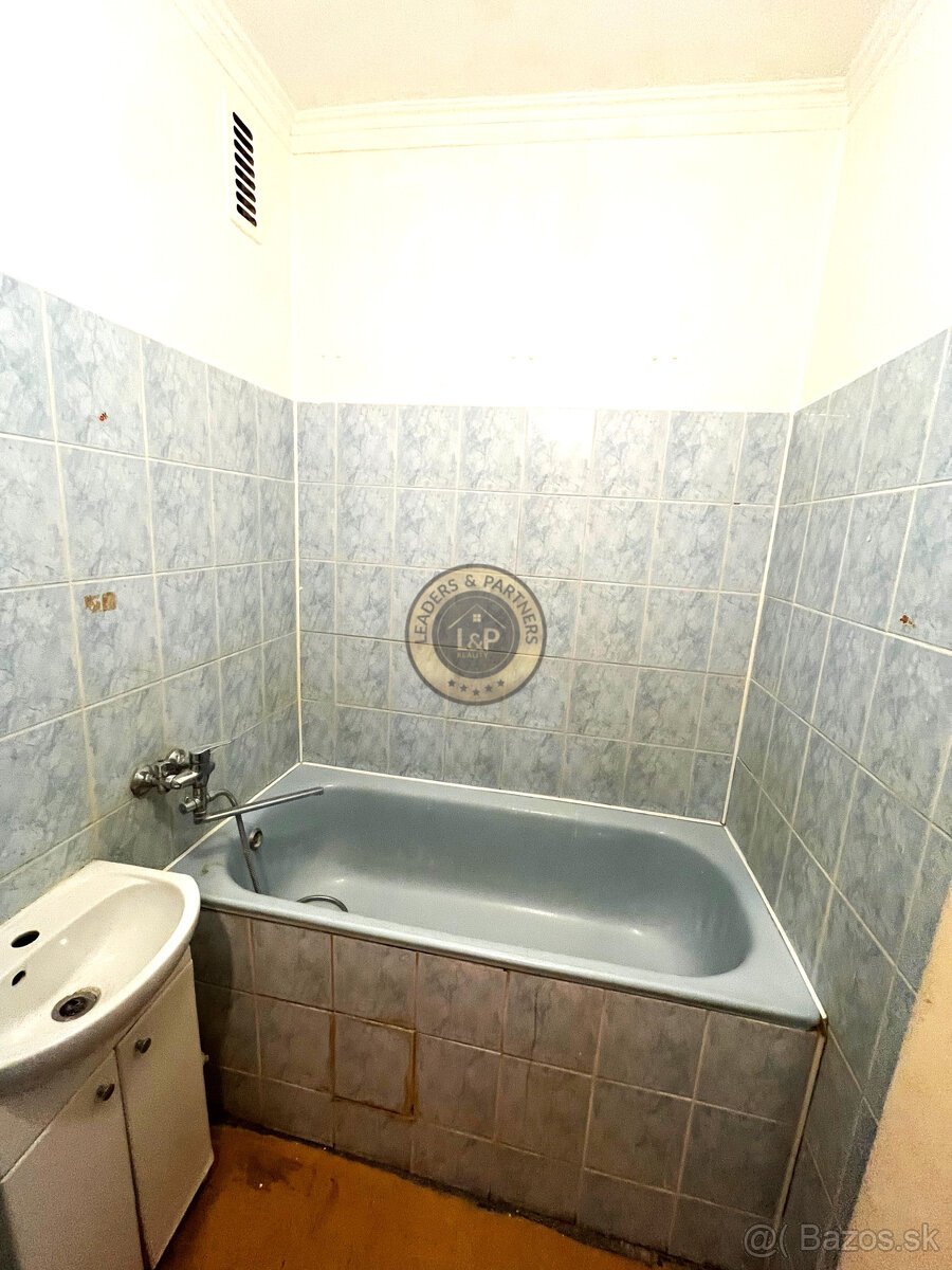 Na predaj 2iz. byt v pôvodnom stave v Skalici - 4