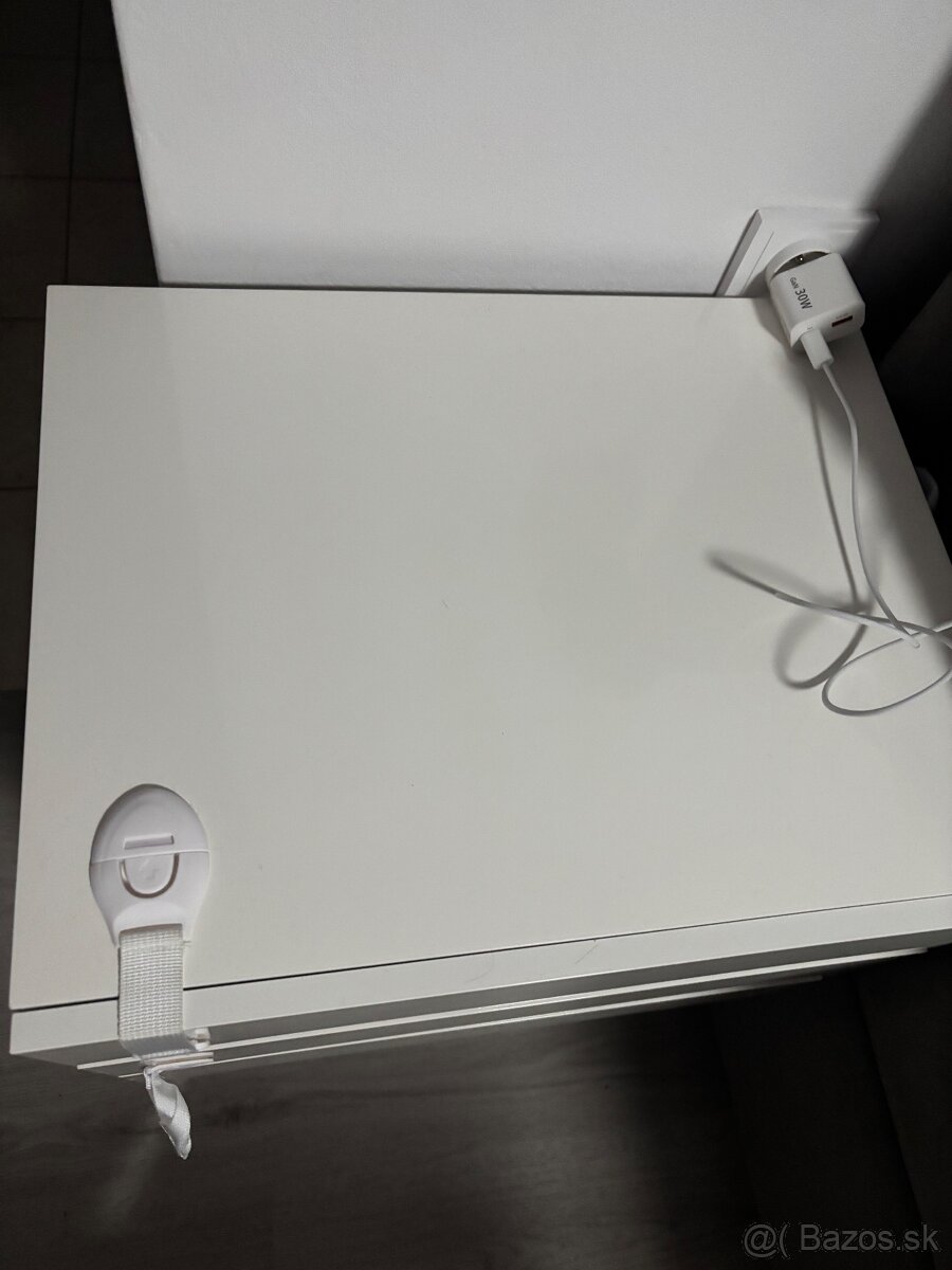 Nočné stolíky - 4