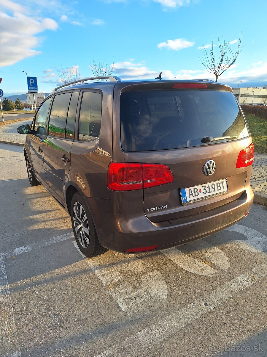 Touran - 4