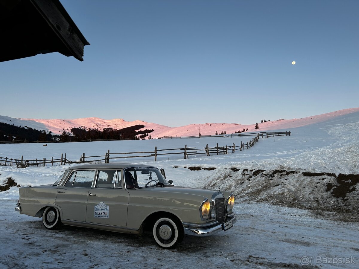 Mercedes-Benz 230S W111 Heckflosse - 4