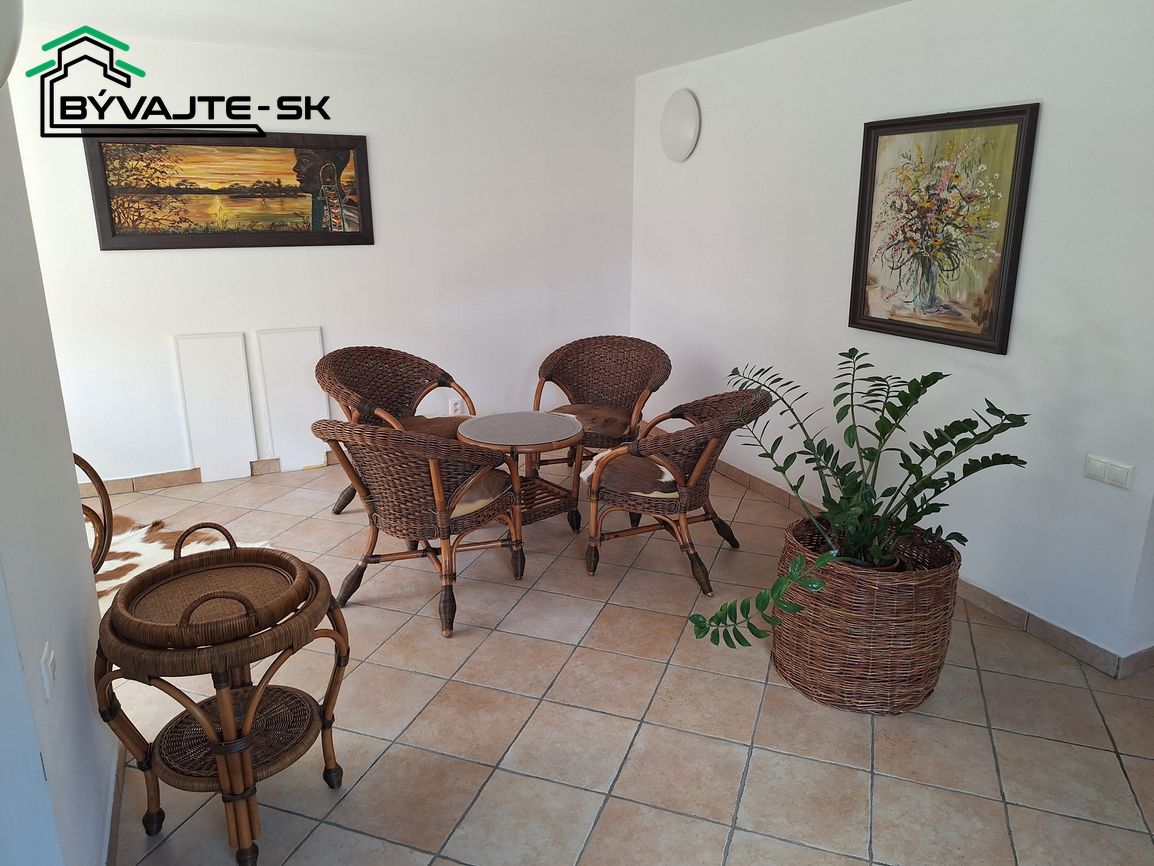 Rekreačný dom s celoročným užívaním s množstvom benefitov v - 4