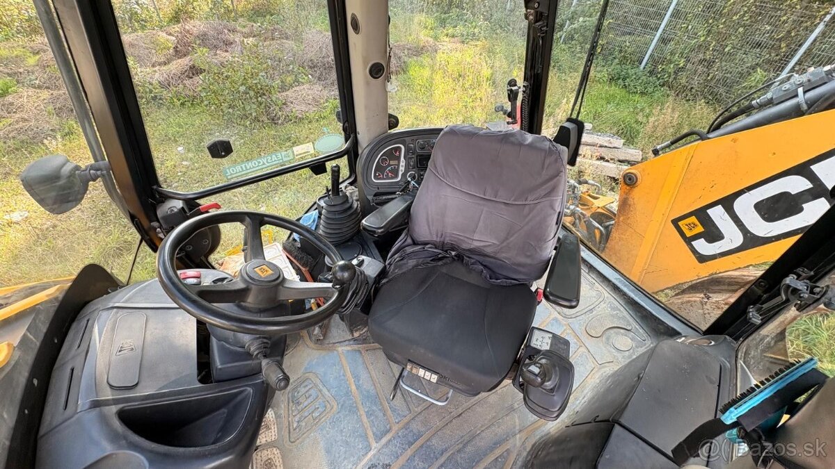 JCB 3CX - 4