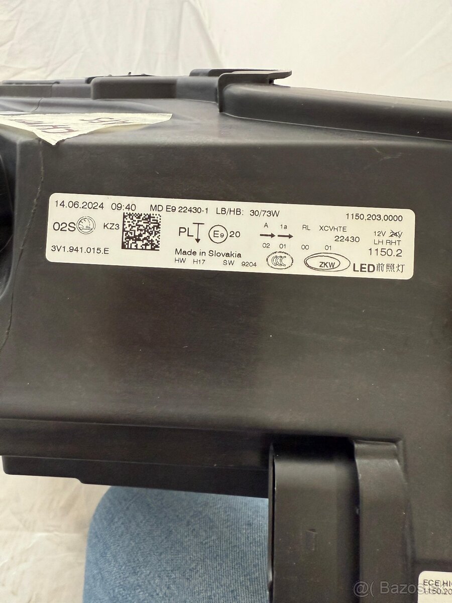 Predám svetlá Škoda Superb III facelift - 4