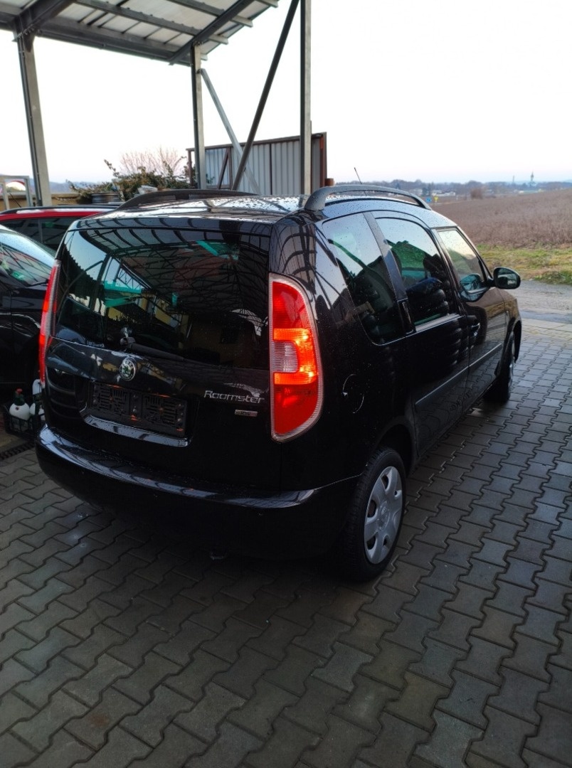 Škoda Roomster 1.6 16V MPI benzín - 4