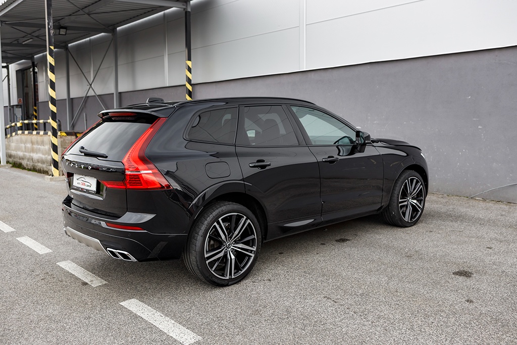 Volvo XC60 2.0 B5 mHEV R-Design AWD AT8 03/2021 - 4