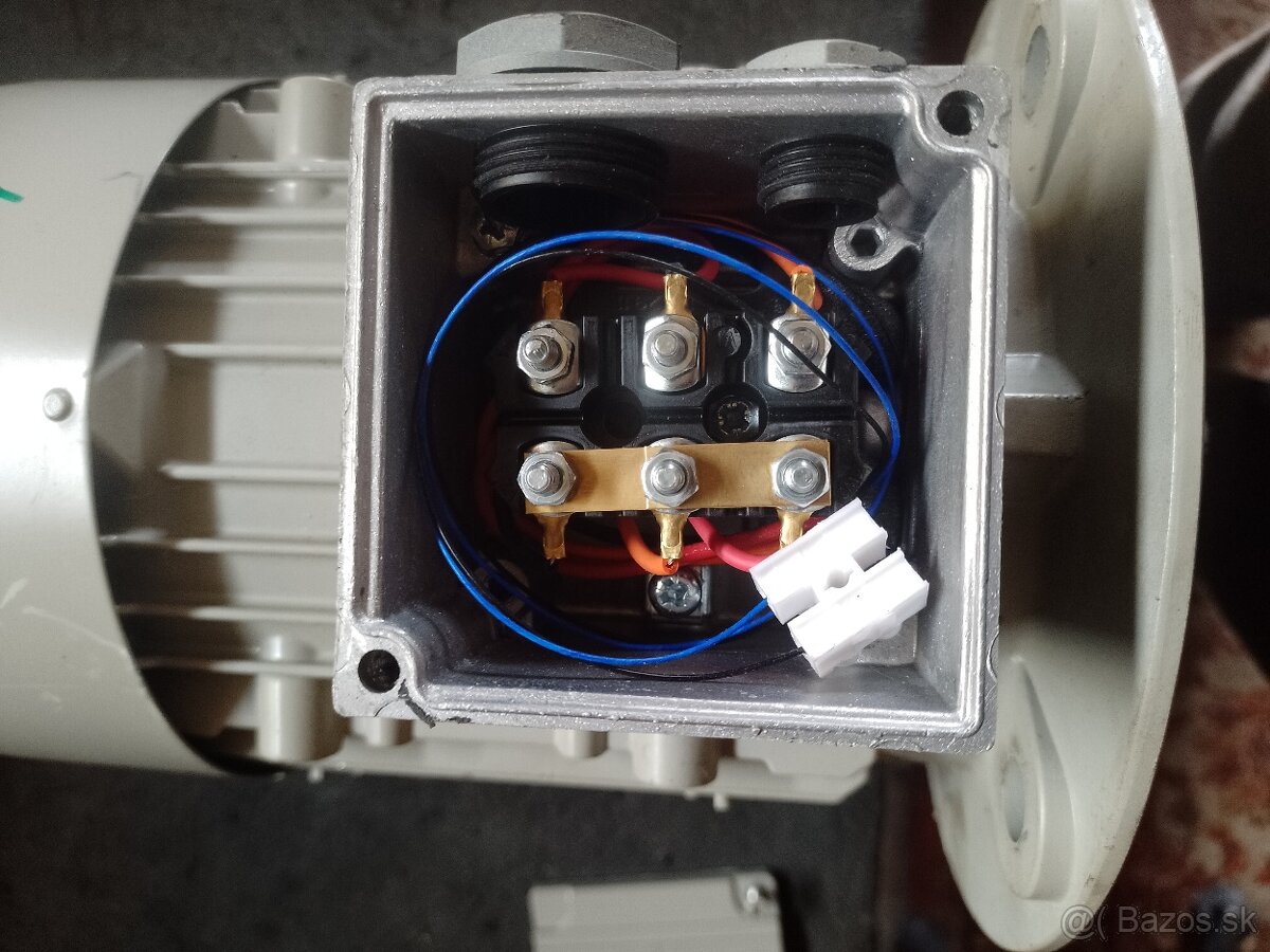 Predam elektromotor Siemens. - 4