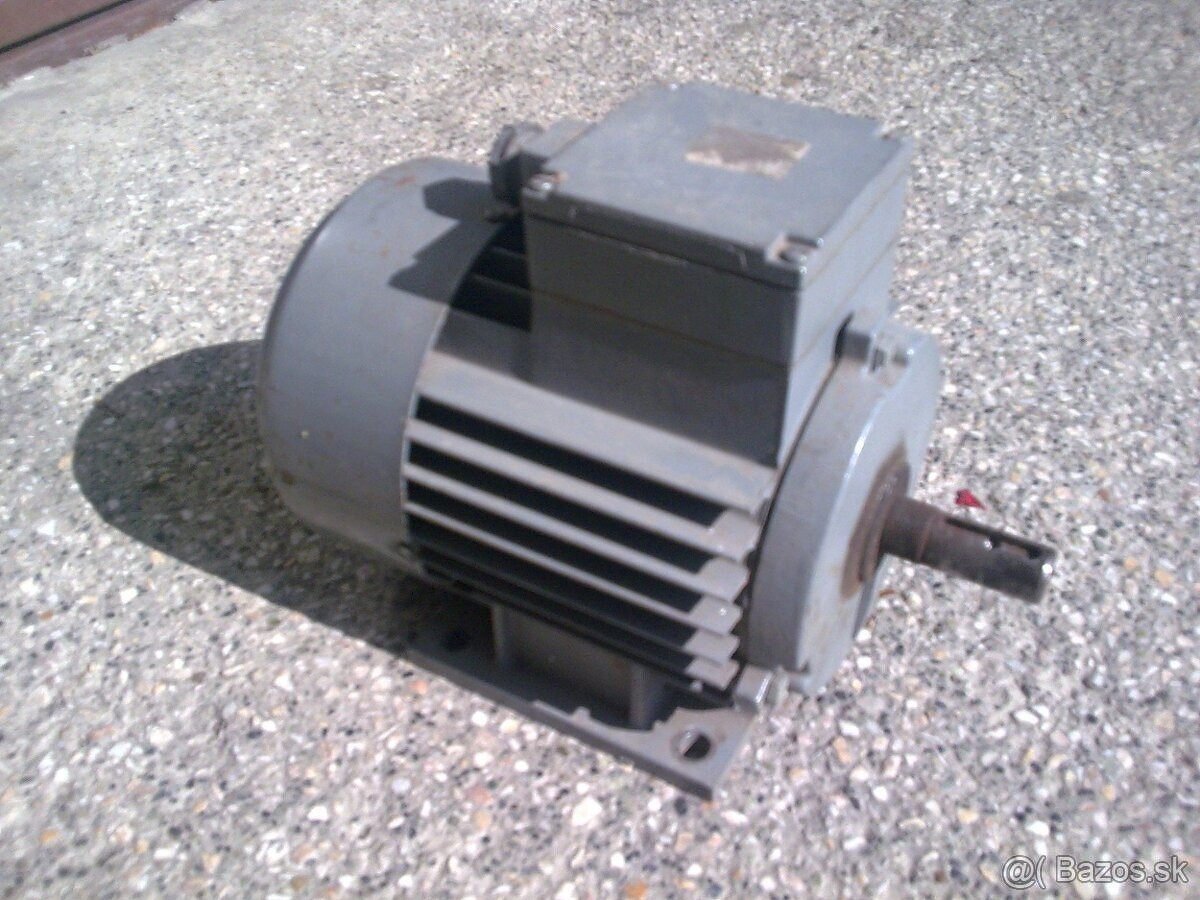 Asynchronny elektromotor 0.55kW - 4