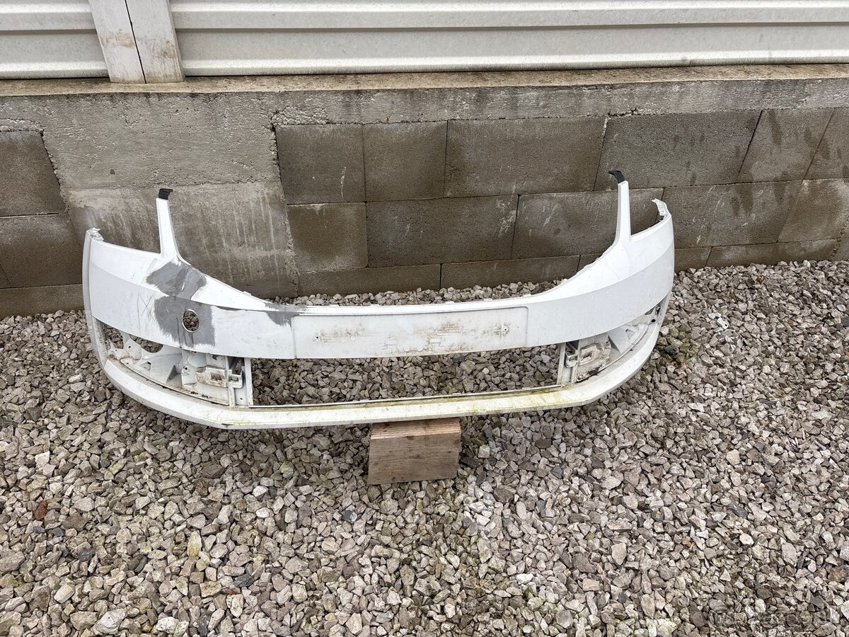 Octavia 3 naraznik maska lišta svetlo - 4