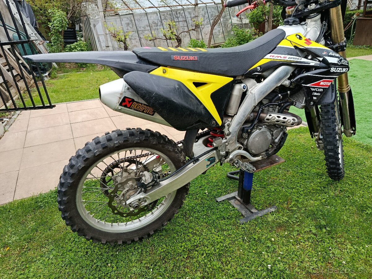Suzuki rmz 250