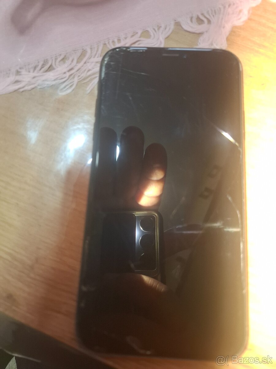 Predam Iphone XR na diely - 4
