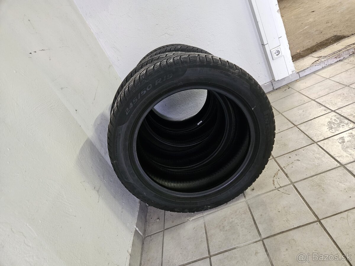 Pirelli245/50 R19 - 4