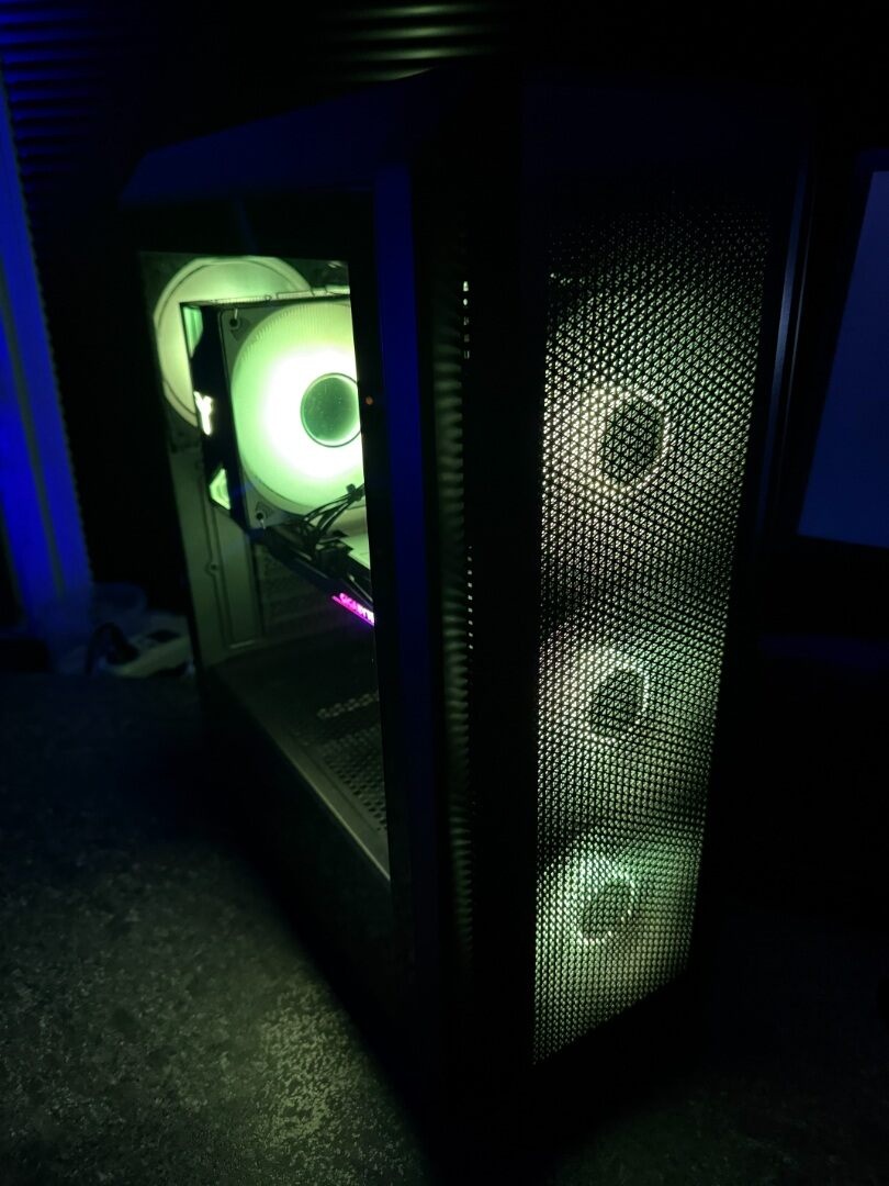 Herný počítač Ryzen 7 3800X / RTX 3060 Ti / 16GB / 500GB SSD - 4