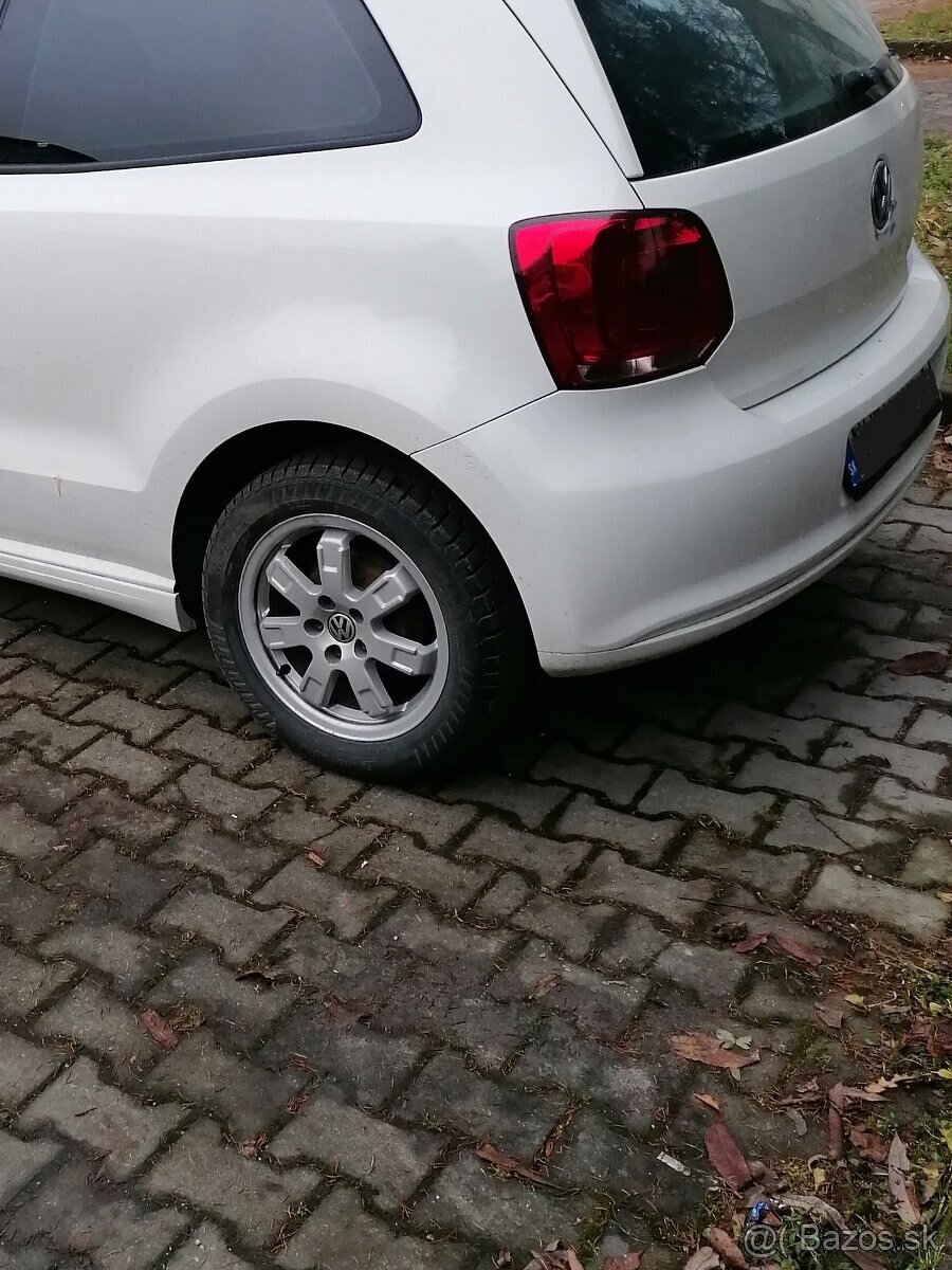 Volkswagen Polo - 4