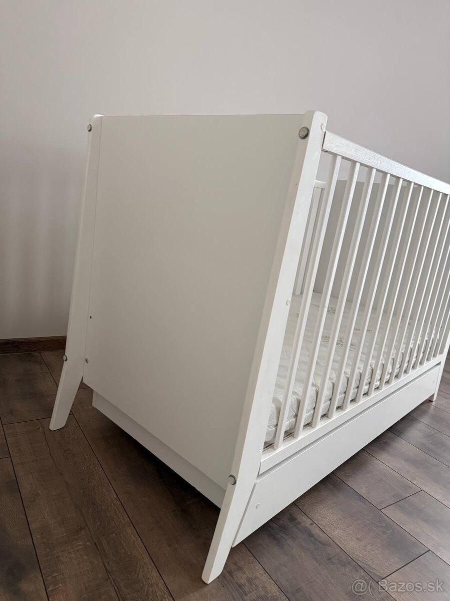 Predam skoro novij postel - 4