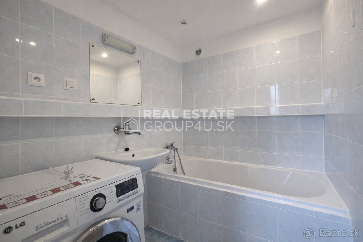 PRENÁJOM: 2 IZBOVÝ BYT S BALKÓNOM - PÚCHOV - 4