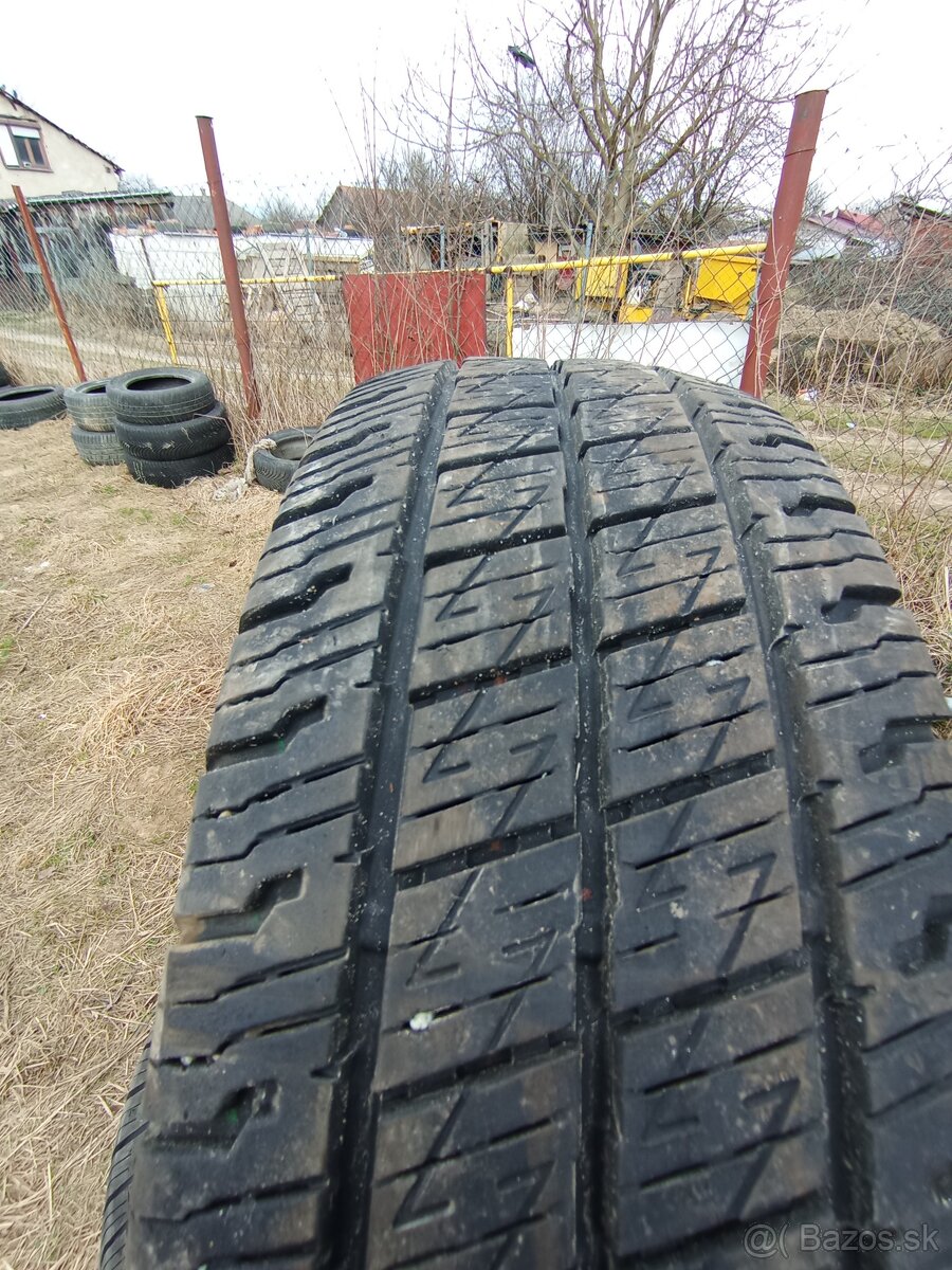 215/70r15c dva ks - 4