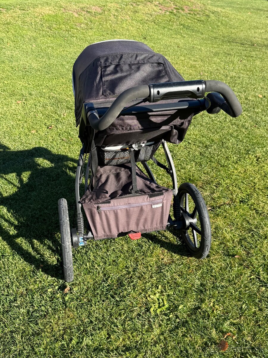 Thule Urban Glide 2 BLACK málo používaný, TOP stav + príslu - 4