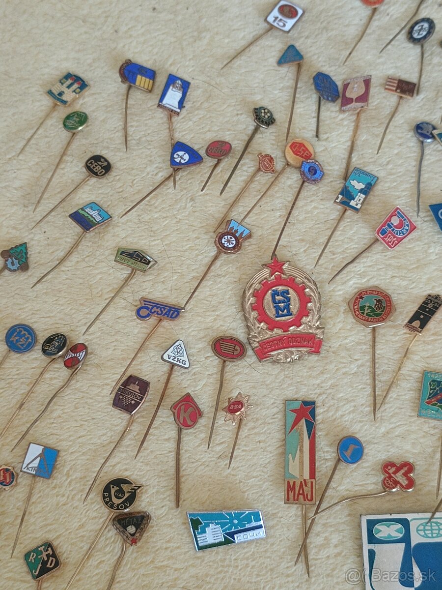 Odznaky cca 260ks - 4