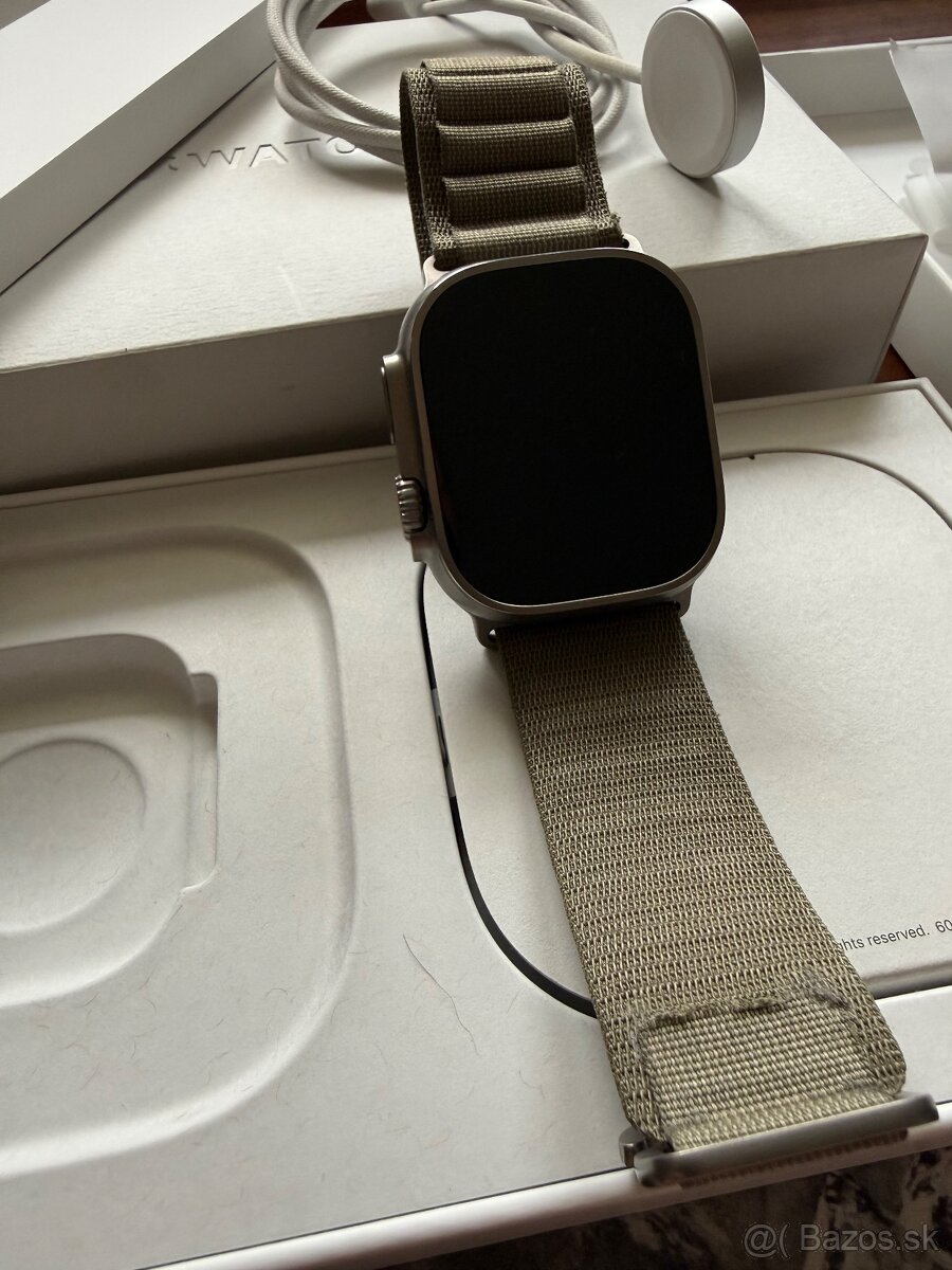Apple Watch Ultra 2 - 4