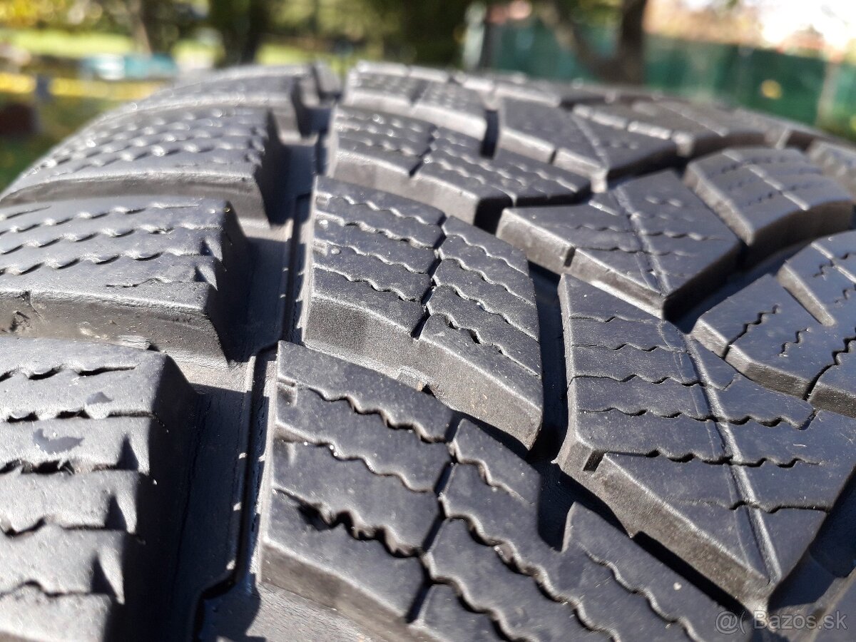 205/60 r16 zimne pneumatiky - 4