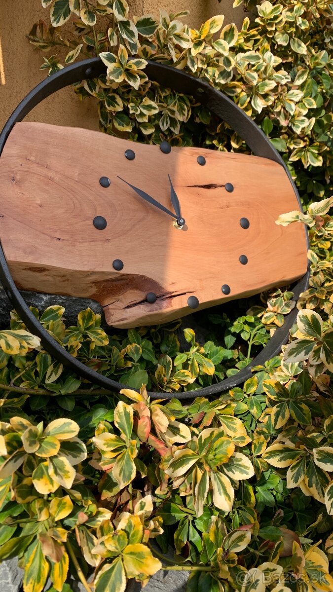 Ručne vyrobené drevené nástenné hodiny – originál - 4