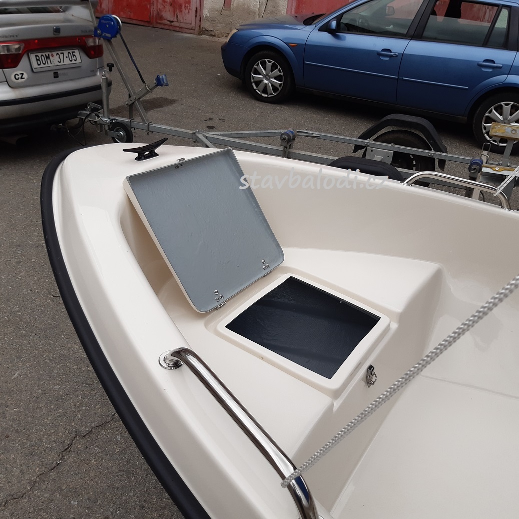 Motorový čln Patrik 370 - 4