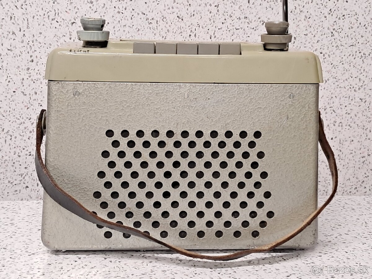 Trifels Akkord-Radio 》Hybridné prenosné batériove auto-rádio - 4