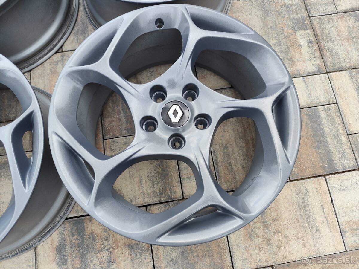 5x114,3 r18 hliníkové disky Renault - 4