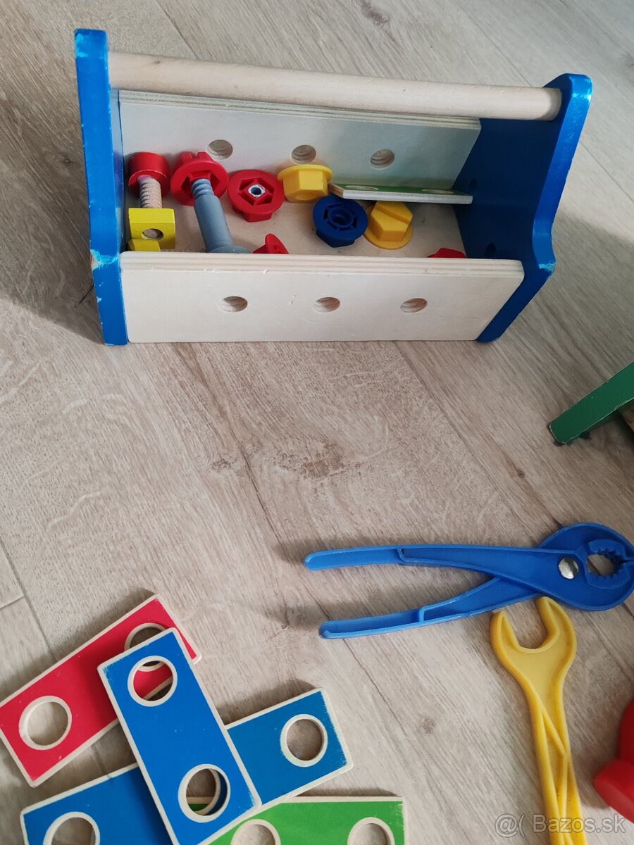 Drevena suprava s naradim - 4