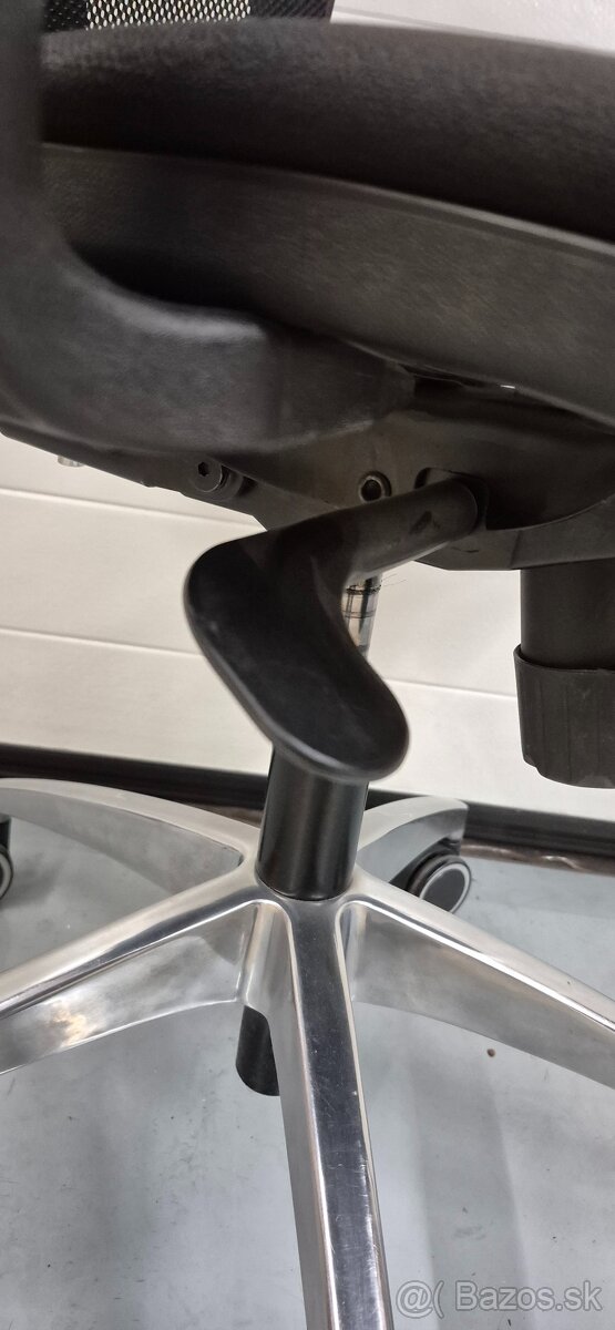 Predám kancelársku stoličku - 4