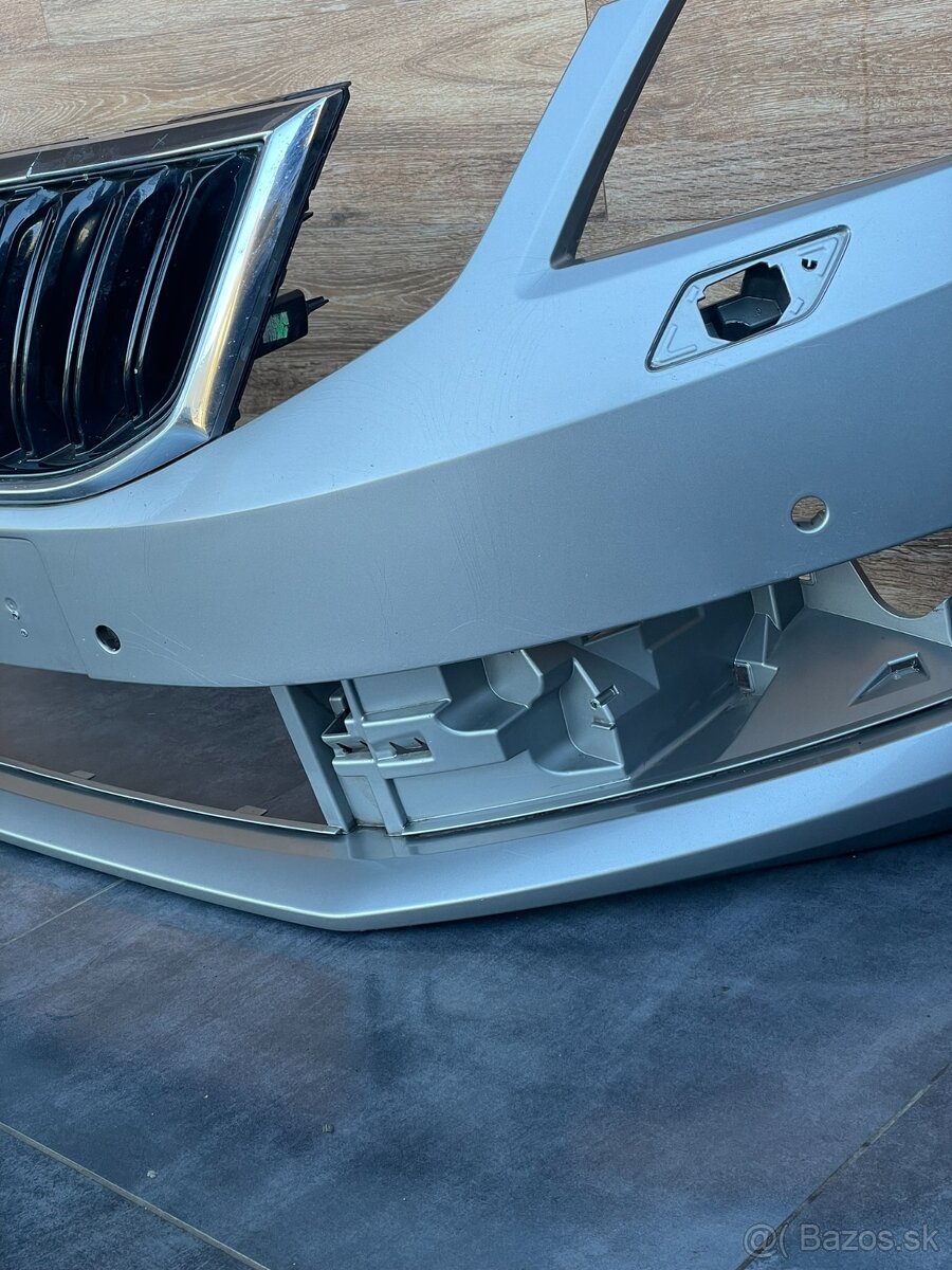 Škoda Octavia 3 nárazník - 4