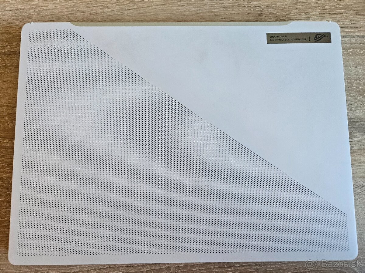 ASUS ROG Zephyrus G14 (2023) GA402X - 4