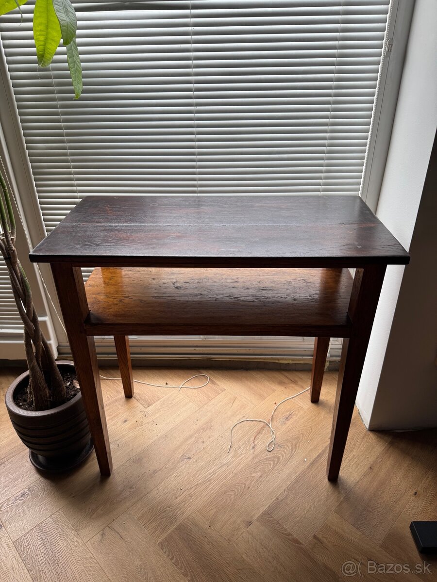 Starožitný príručný stolík - 4