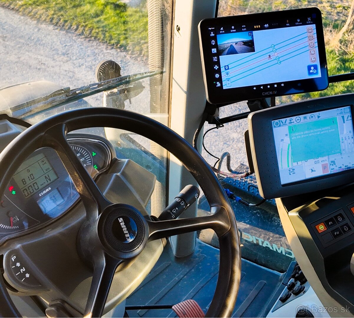 Autopilot do traktora CHCNAV NX 612 - 4