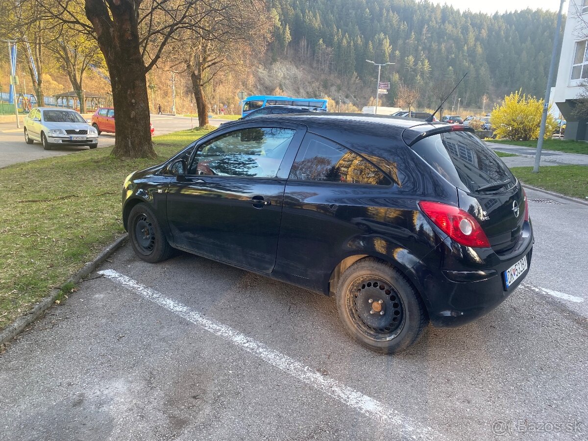 Opel Corsa D 1.2 - 4