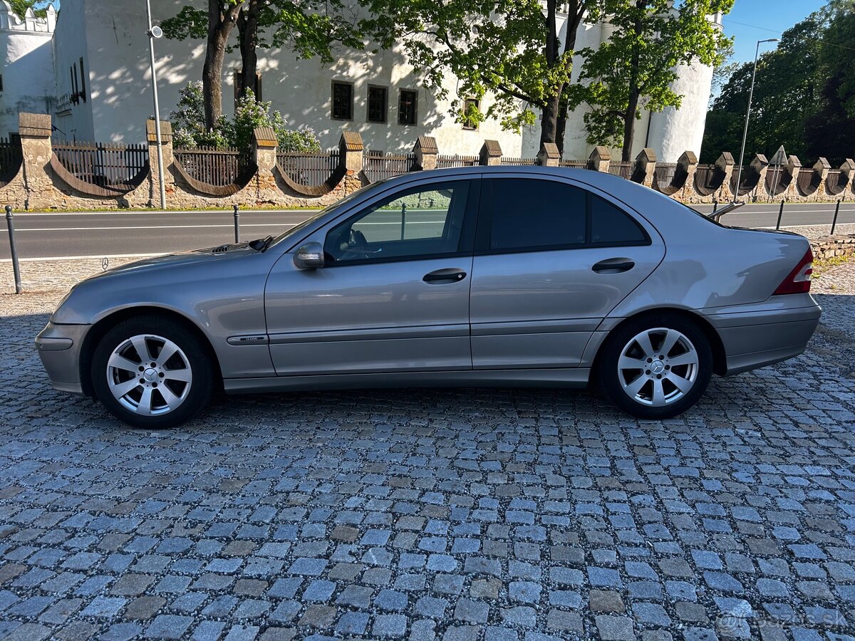 Mercedes-Benz C 220 CDI - 4